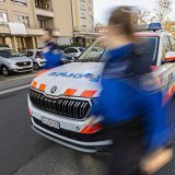 Trois personnes ont été arrêtées à Genève pour des soupçons d'arnaque aux fausses amendes (photo d'illustration). KEYSTONE/MARTIAL TREZZINI